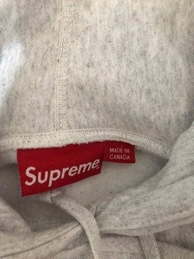 売ります Supreme シュプリーム パーカー