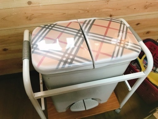 チェック柄カスタムペイントゴミ箱