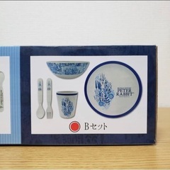 新品 ピーターラビット 食器セット の画像