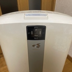 空気清浄機 ダイキンMCK70P-W 214年製の画像