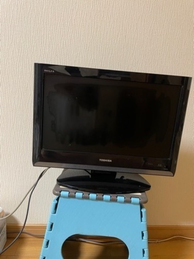 TOSHIBA REGZA 19型　液晶テレビ　リモコン付き