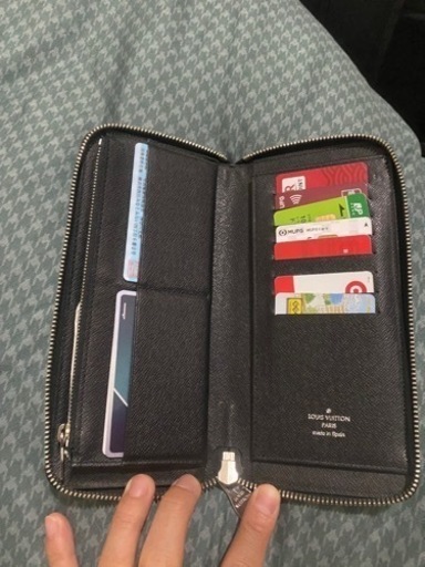 Luios Vutton 財布