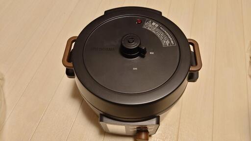 アイリスオーヤマ　電気圧力鍋 KPC-MA3(新古品)