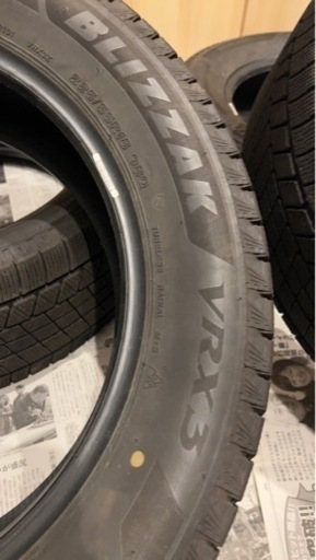 ブリヂストン　VRX3 スタッドレス　225/55R18