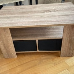 つくえ　テーブルの画像