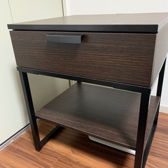 IKEA TRYSIL ベッドサイドテーブル　2個売り　ブラウン