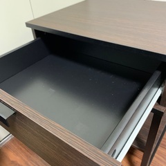 IKEA TRYSIL ベッドサイドテーブル　2個売り　ブラウンの画像