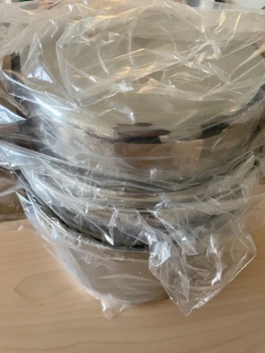 【新品未使用】　ステンレスなべ　クイーンクック　４l シチューパン　仕切板、万能カップ付き　おまけ：ソルトミル