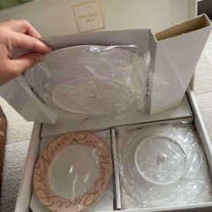 皿、グラス［決まりました］