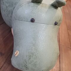 アニマルスツール、オットマンの画像