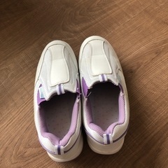 ナースシューズ