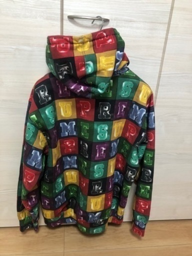 美品 売ります シュプリーム Supreme パーカー