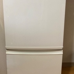 SHARP 冷蔵庫の画像