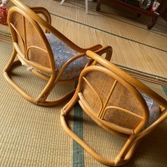 急募！ラタンの椅子2個組の画像
