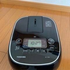 TOSHIBA 3合炊き炊飯器(2021年製)の画像