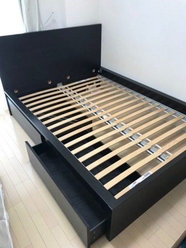 IKEAダブルベッド