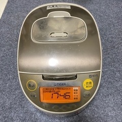 炊飯器の画像