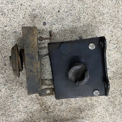 ハイラックス　rzn152h スペアタイヤホルダー