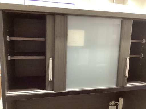 ニトリ 2枚扉カップボード 幅約105cm 高さ約180cm 奥行約40cm　入荷致しました！