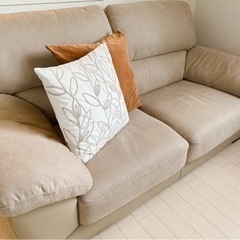 ニトリ2人掛けソファ(ほぼ新品)🛋