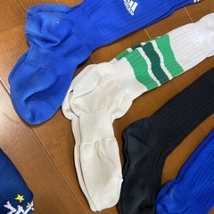 サッカー　ソックス　adidas     umbroの画像