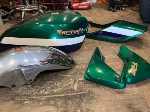 ゼファー400 外装一式