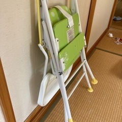 キッズ用ハイチェア（2012年製）の画像