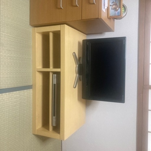 TVボードお付けします。家まで取りに来てくれる方限定。