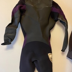 ウェットスーツ　レディース