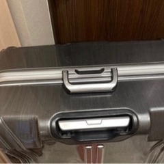 スーツケース(大きめサイズ)の画像