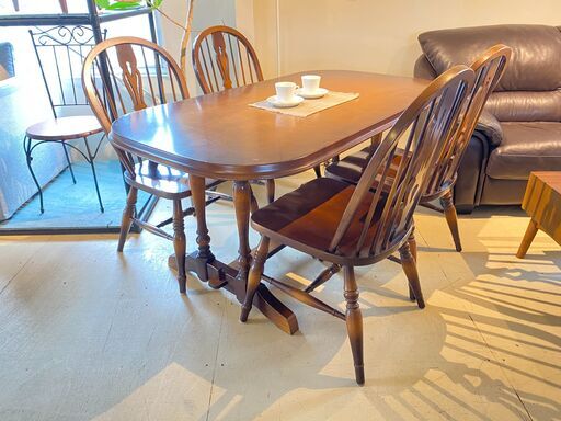 宇都宮でオシャレな家具を探すなら『オトワリバース！』キツツキ 飛騨家具 ダイニングテーブルセット テーブル チェア 5点セット ブラウン 中古品