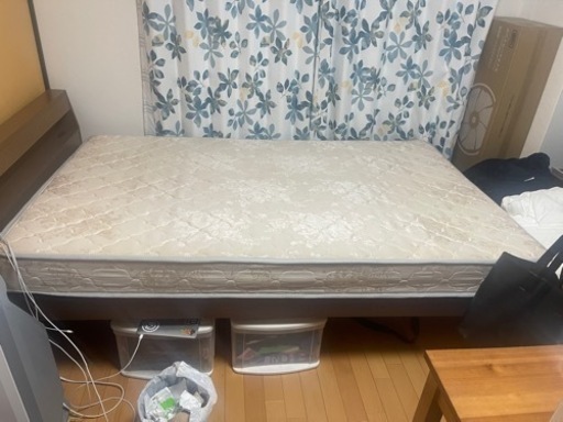 セミダブルベッド+マットレス