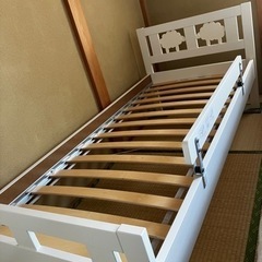 IKEAの子供用ベッドの画像