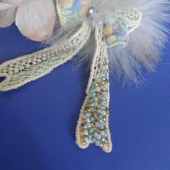 ヘアアクセ　バレッタ　お花　ビーズ　フラワーの画像