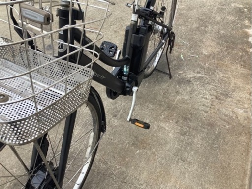 57ブリヂストン最新機種電動アシスト自転車ALBELT27インチグレーアルミボディー