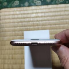 iPhone8 64gbの画像