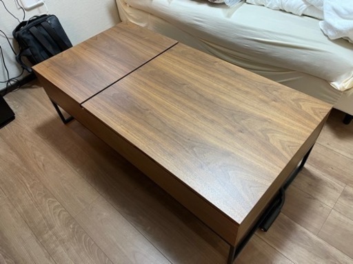 ニトリ　昇降機能付テーブル