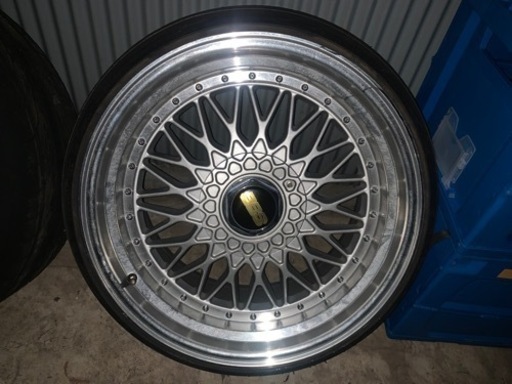 JNC004 18インチ9.5j＋25 5h114.3 100