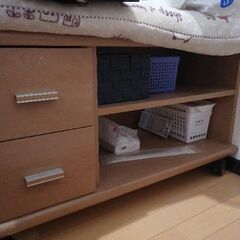 来月リサイクル持っていきます。テレビ台