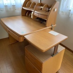 学習机照明付き・サイドワゴン付き