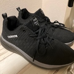 メンズ　ランニングシューズの画像