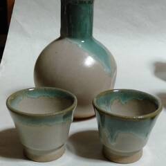 中古 萩焼？徳利と御猪口 おちょこ ぐい吞み ぐい飲み 花瓶 ご...