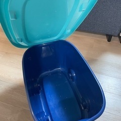 タイヤ付き　収納の画像