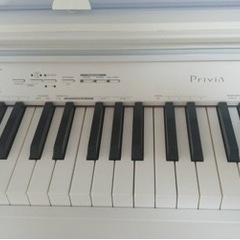 電子ピアノ