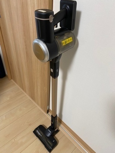 【受け渡し決まりました】掃除機 コードレス スティック サイクロン クリーナー   強力吸引