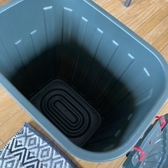 ゴミ箱の画像