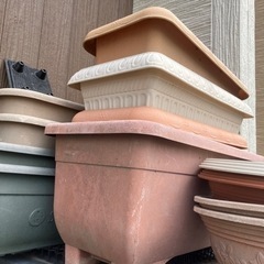 プランター　一個50円の画像