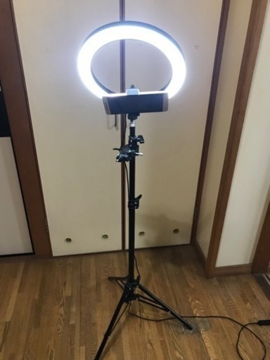 リングライト三脚タイプ