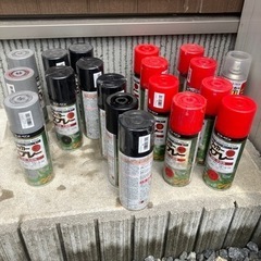 ラッカースプレー　一個当たり50円