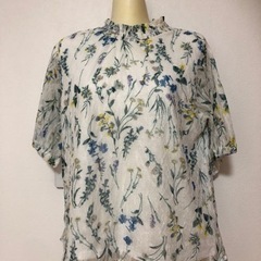 花柄 シャツ ほぼ新品
